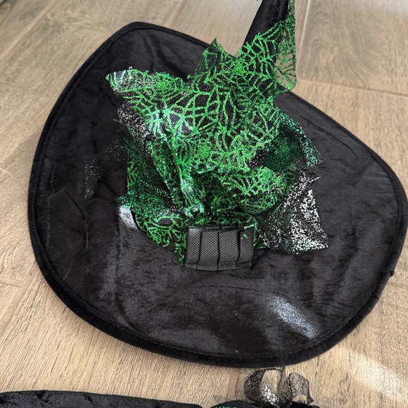 Spirit Green and Black Witch Costume for Kids - Picture 4 of 7